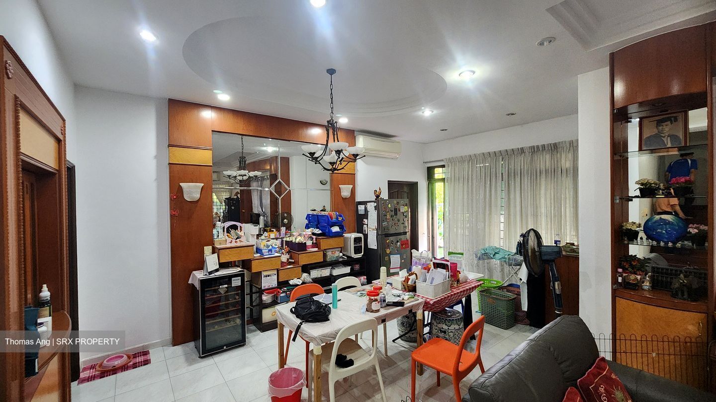 Lim Ah Pin Road (D19), Terrace #505589371